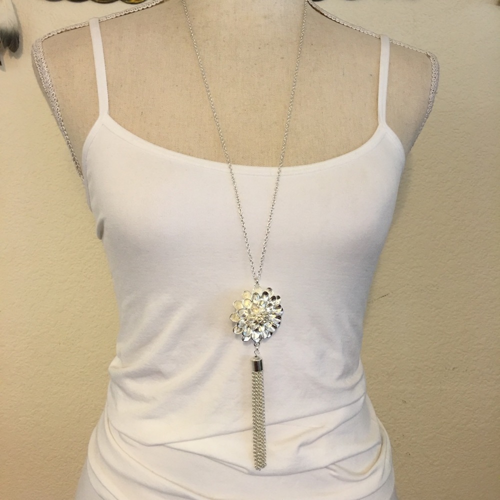 Shiny silver tone dahlia flower tassel necklace